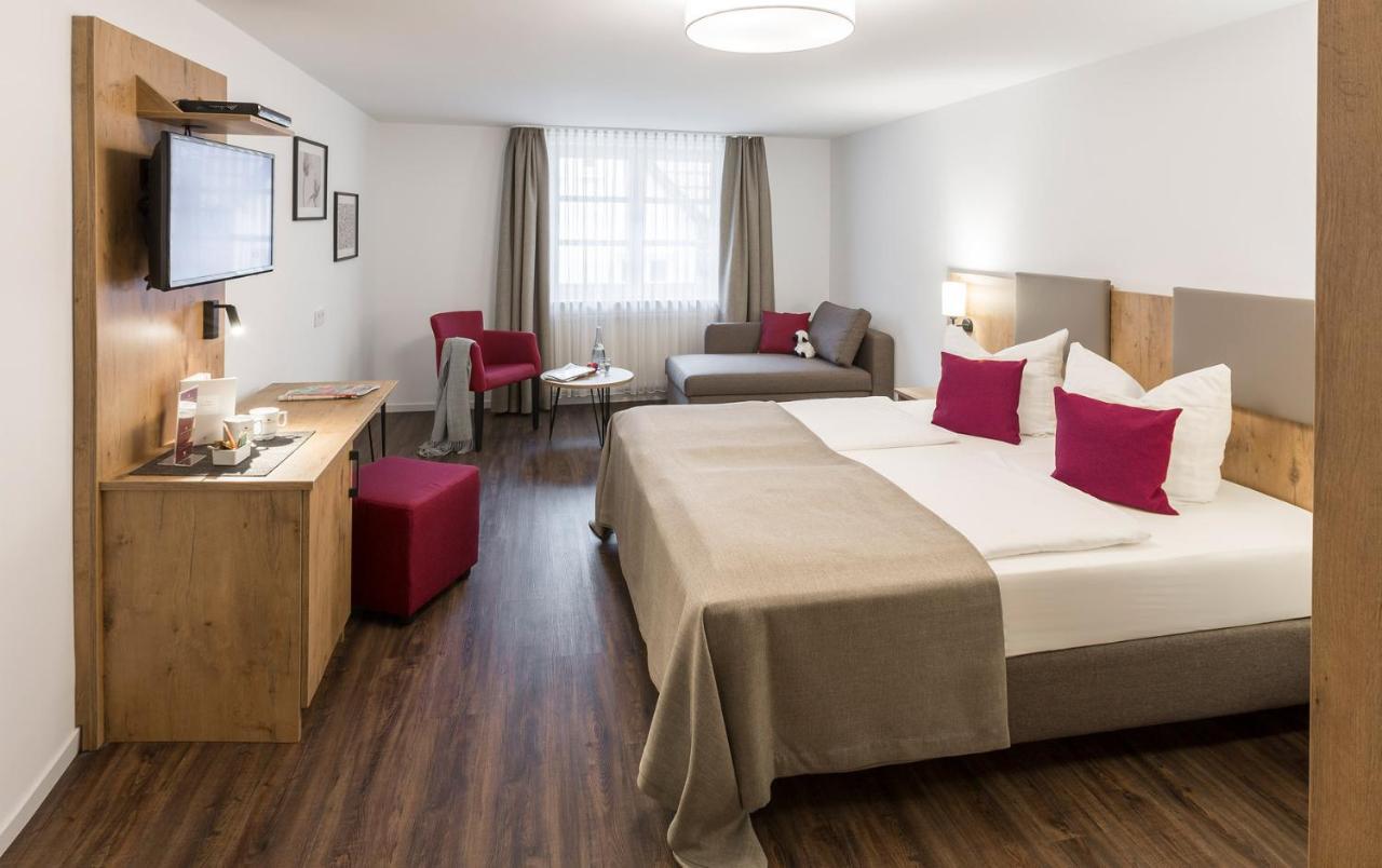 Hotel & Restaurant Lamm Mosbach  Ngoại thất bức ảnh